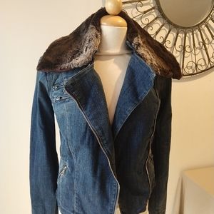 Denim jacket with detachable faux fur collar
